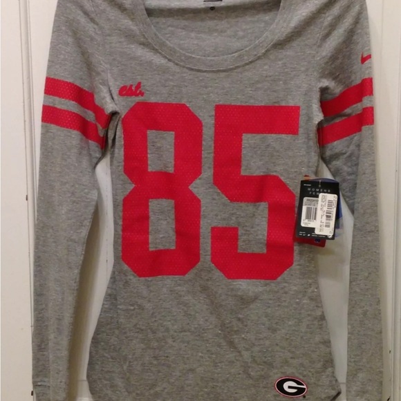 Nike Tops - Nike Gray Long Sleeve Women's Top with Red 85 Print